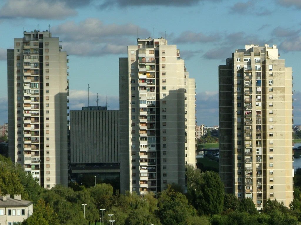 Residential skyscraper Prisavlje 10