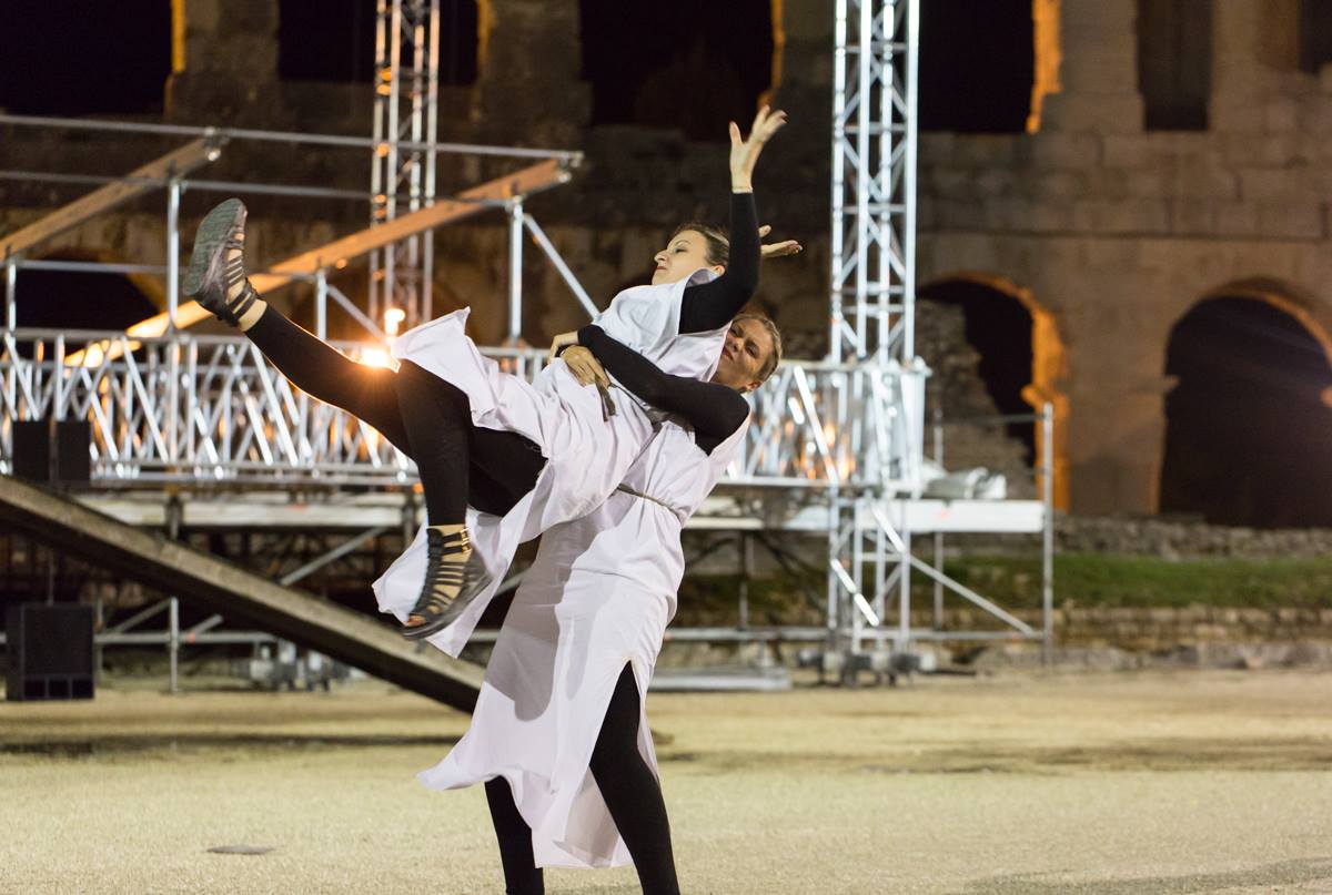 source: https://www.facebook.com/pg/Arheoloski/photos/?ref=page_internal Spectacvla Anticqva Pula Arena