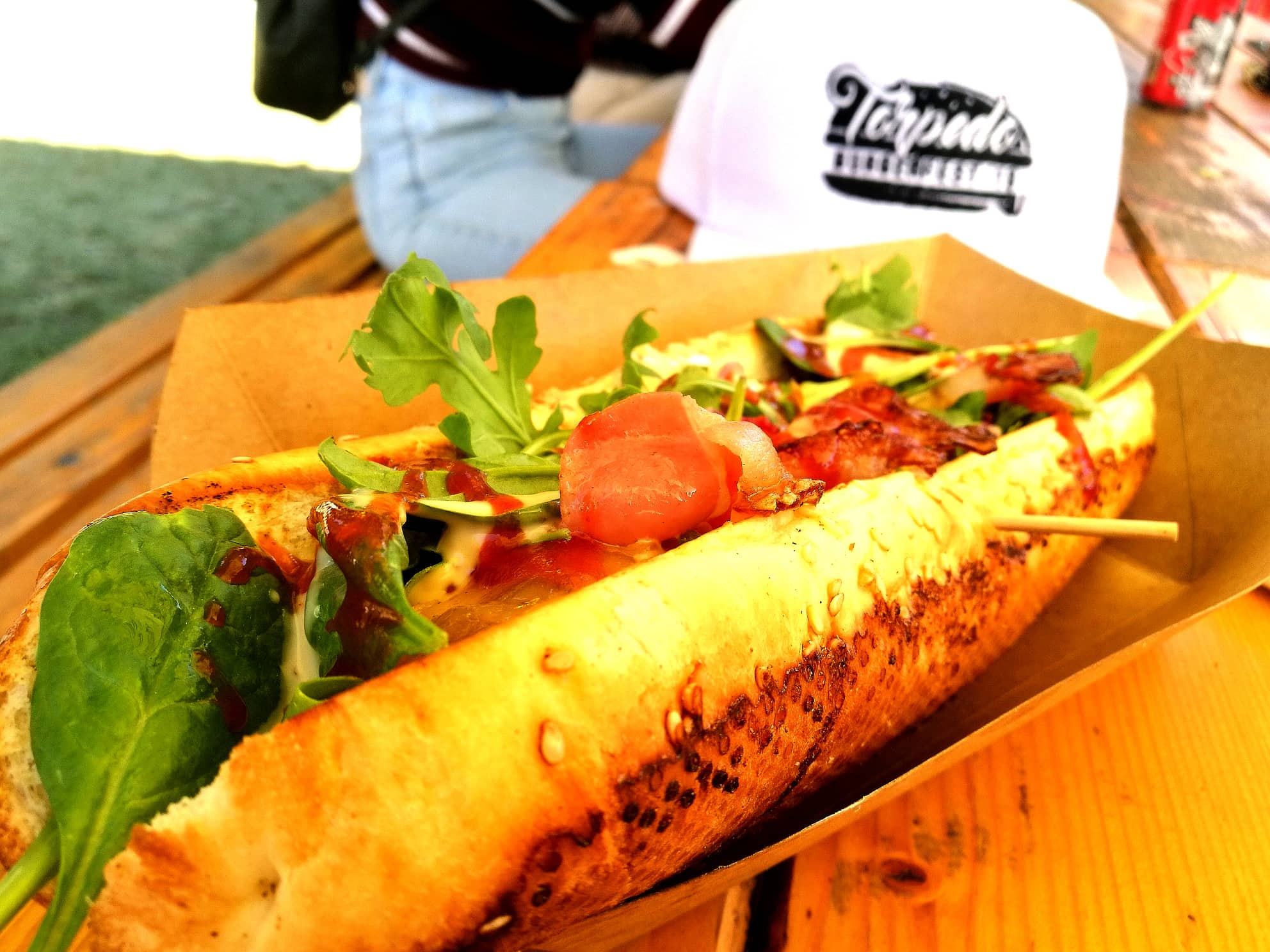 Torpedo burgers