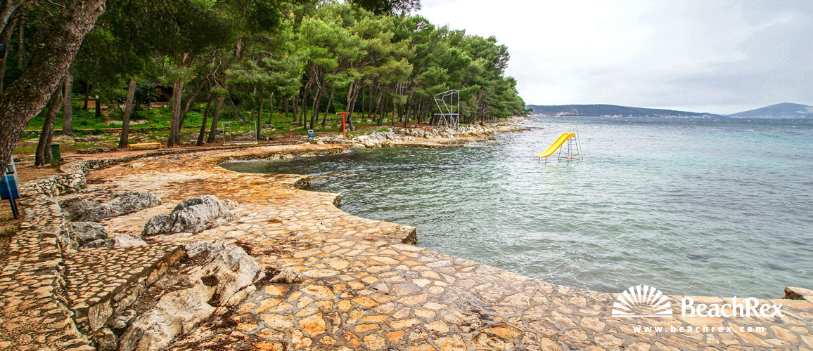 top 5 beaches split