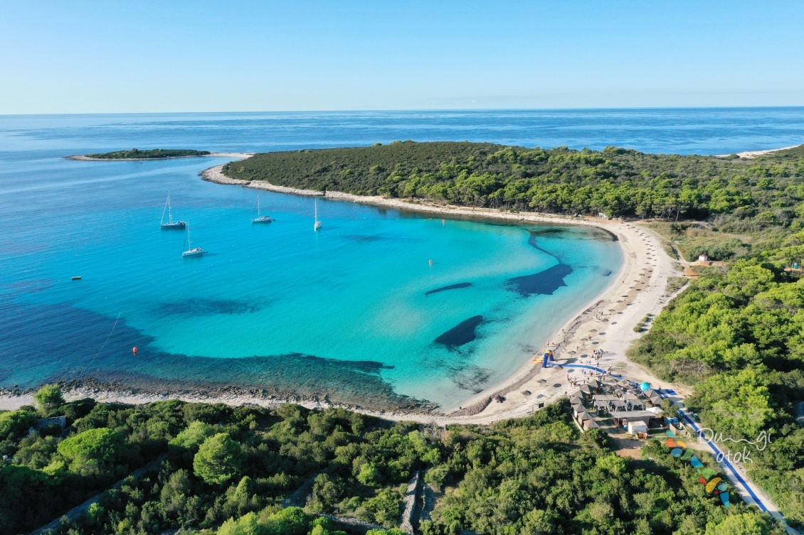 Sakarun beach