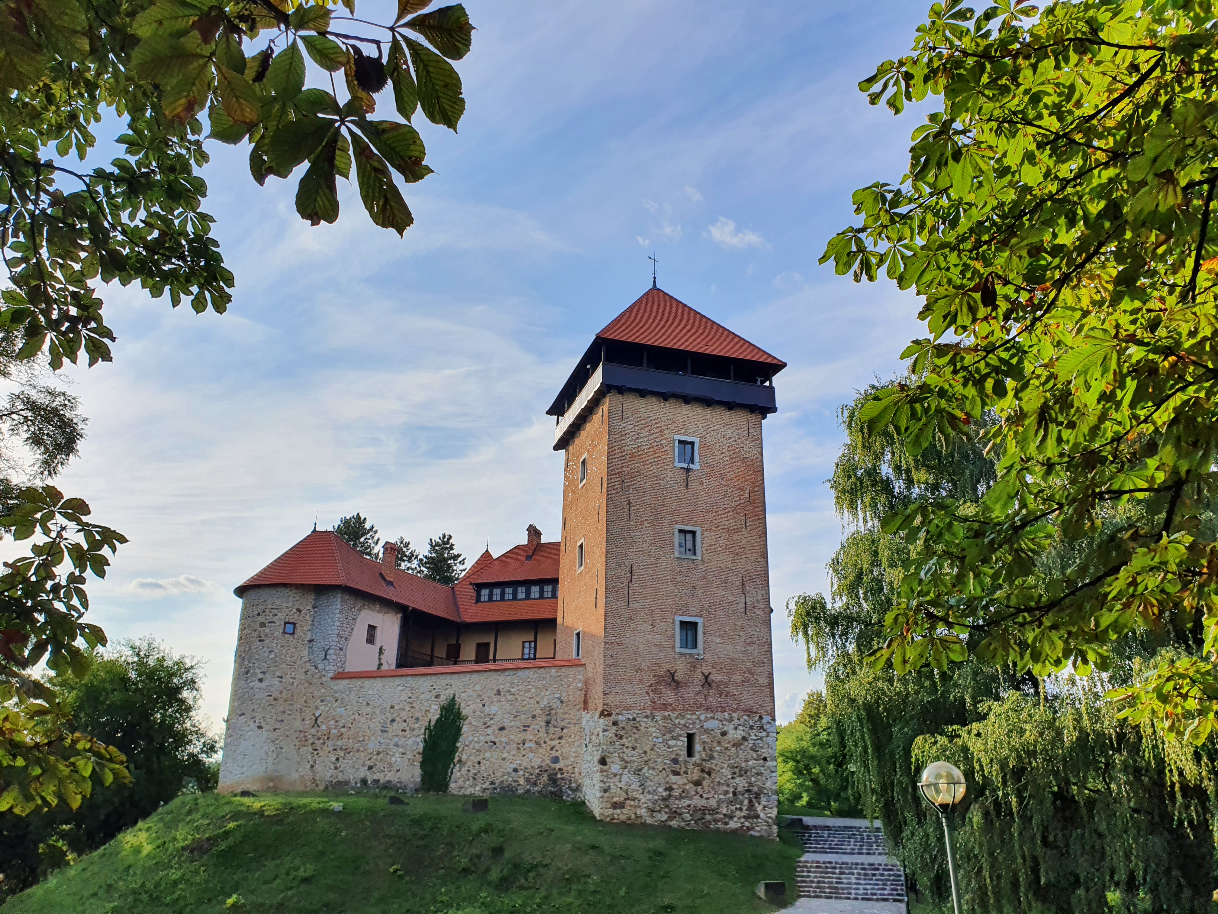 Dubovac Castle