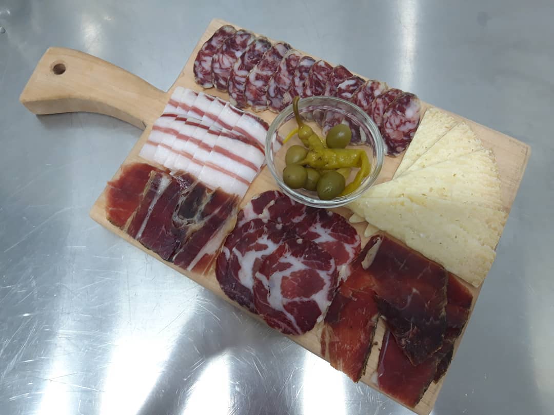 Istrian prosciutto, cheese and wine 