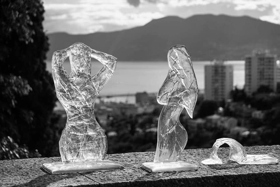 Glass Art JV: Unique Glass Art Pieces for Your Interior