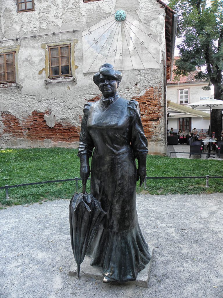 Marija Jurić Zagorka Statue