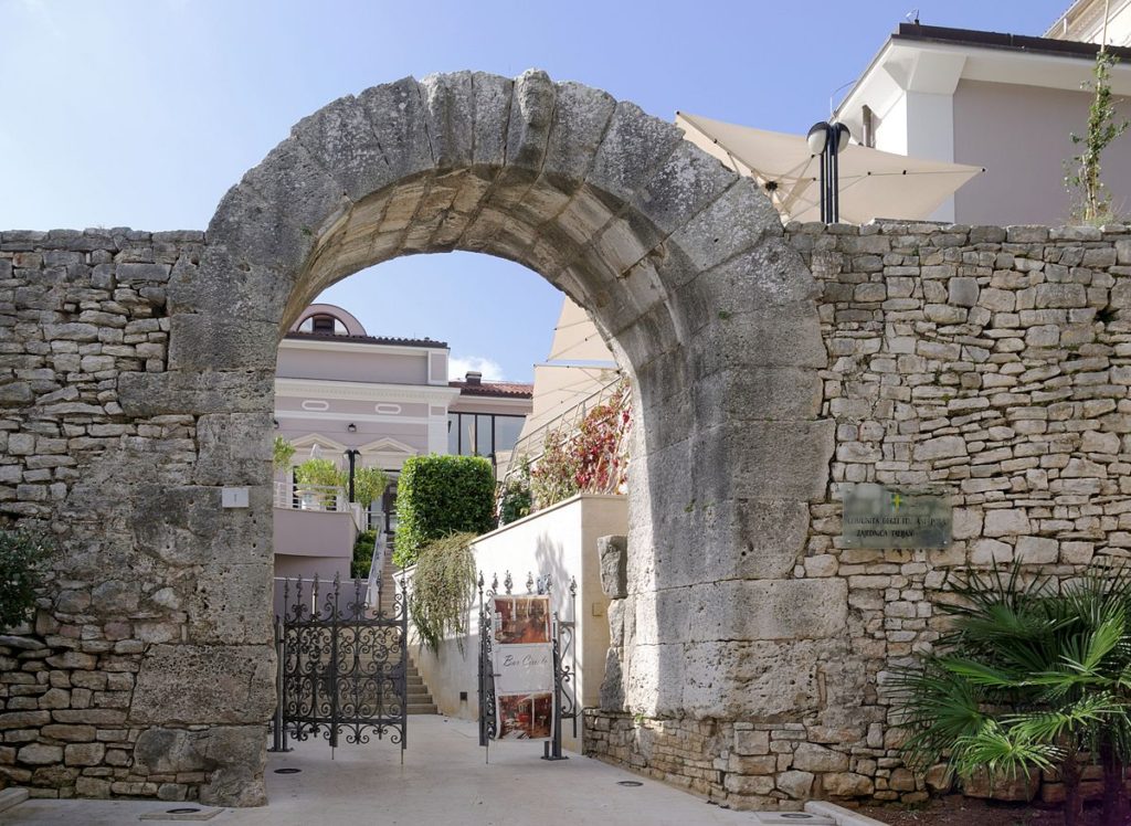 Hercules Gate (Herkulova vrata)